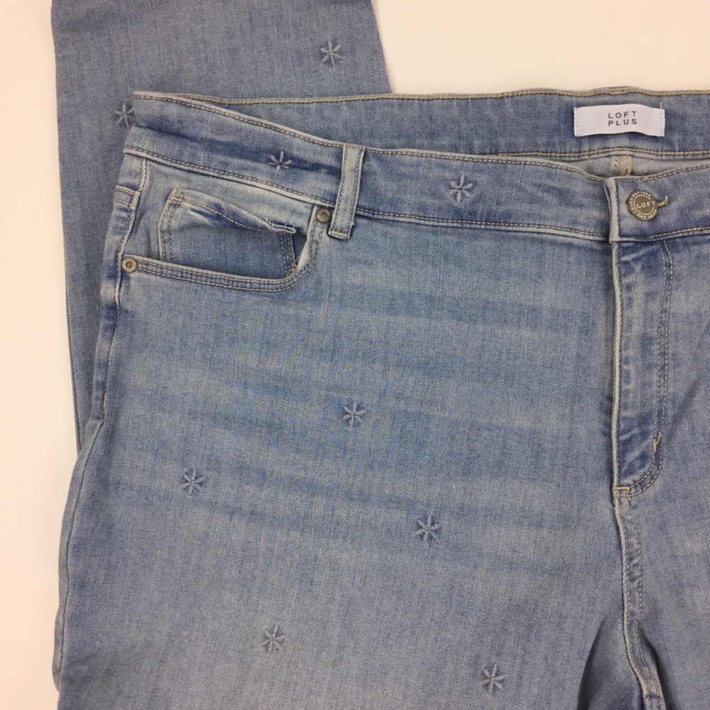 LOFT Light Wash Embroidered Skinny Jeans - Picture 5 of 7